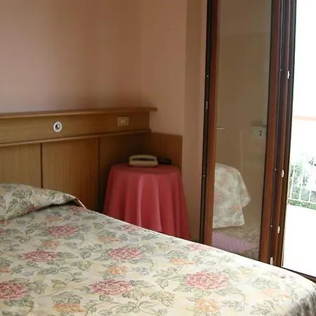 San Faustino Hotel 2*