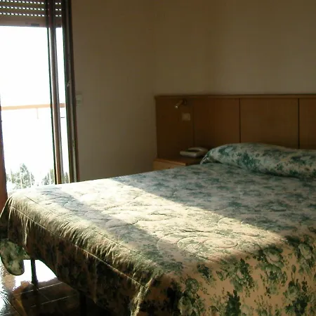 Hotel San Faustino 2*